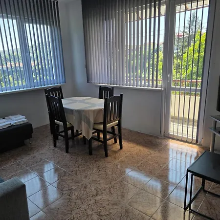 опълченска * Veliko Tarnovo